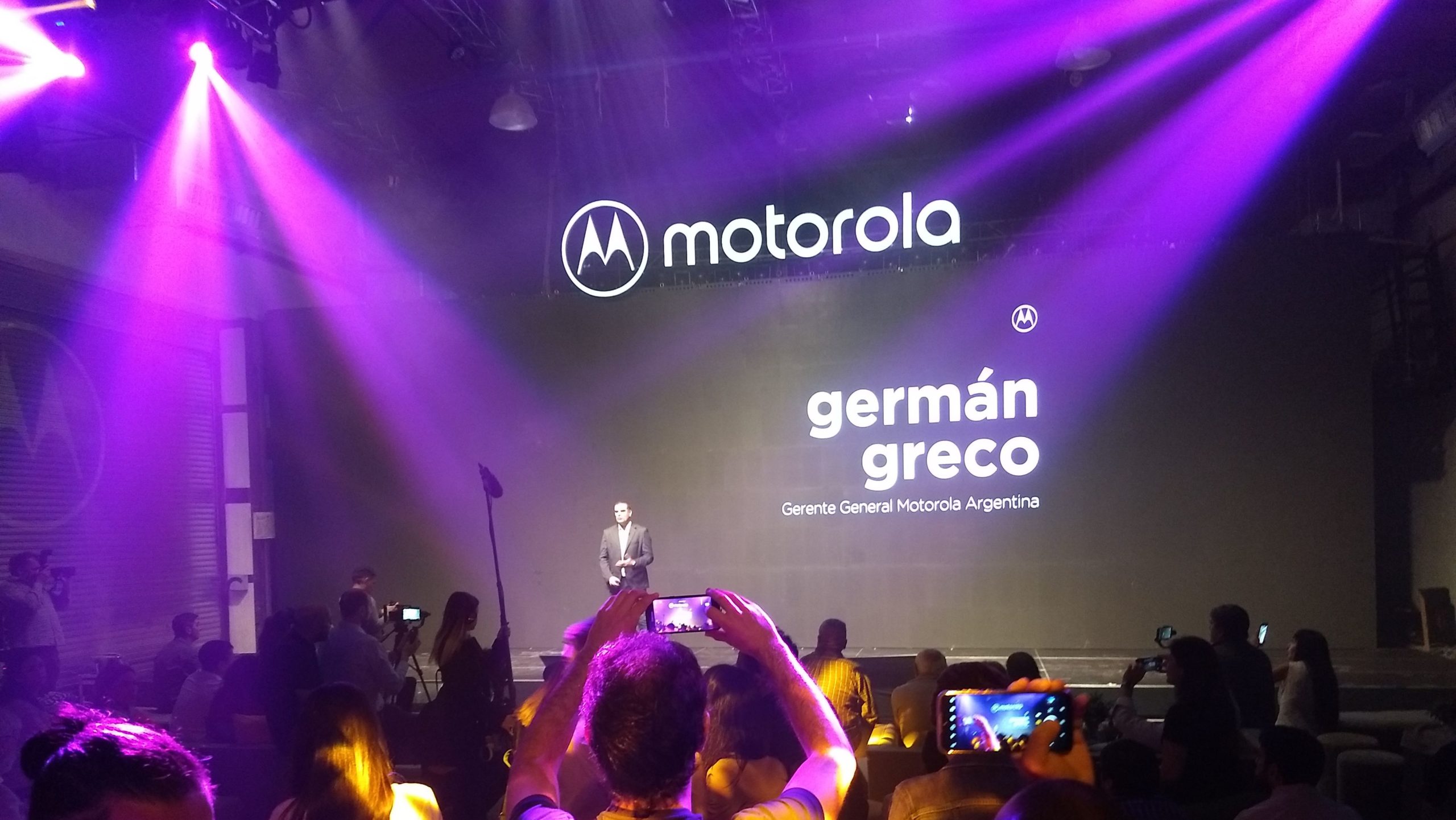 Motorola: Esta vez, cuatro al hilo